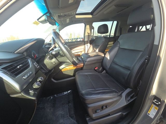 Used 2018 Chevrolet Suburban Premier image 31
