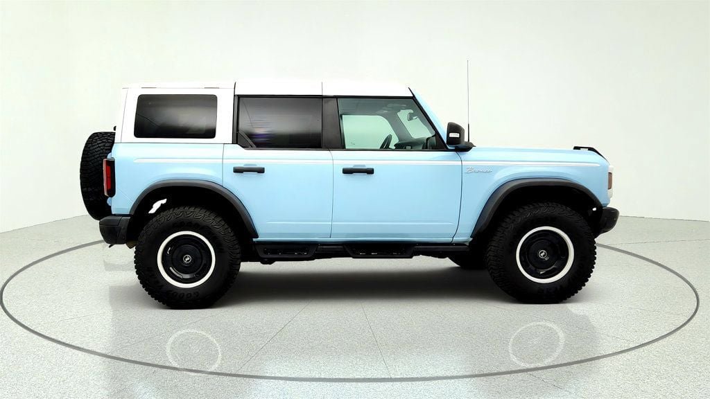Used 2023 Ford Bronco Heritage Edition AWD/4WD image 4