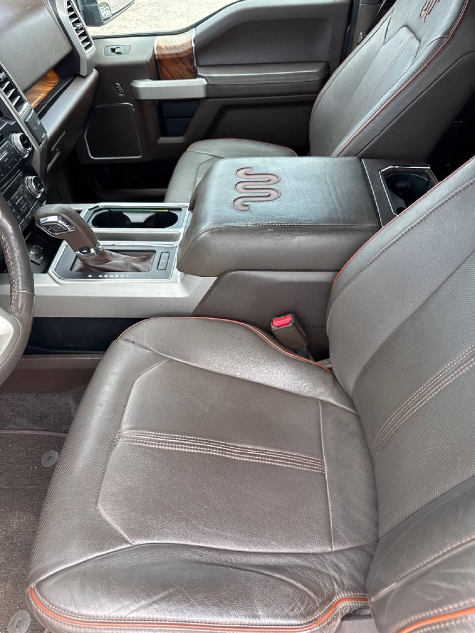 Used 2015 Ford F150 King Ranch w/ Equipment Group 601A Luxury AWD/4WD image 9