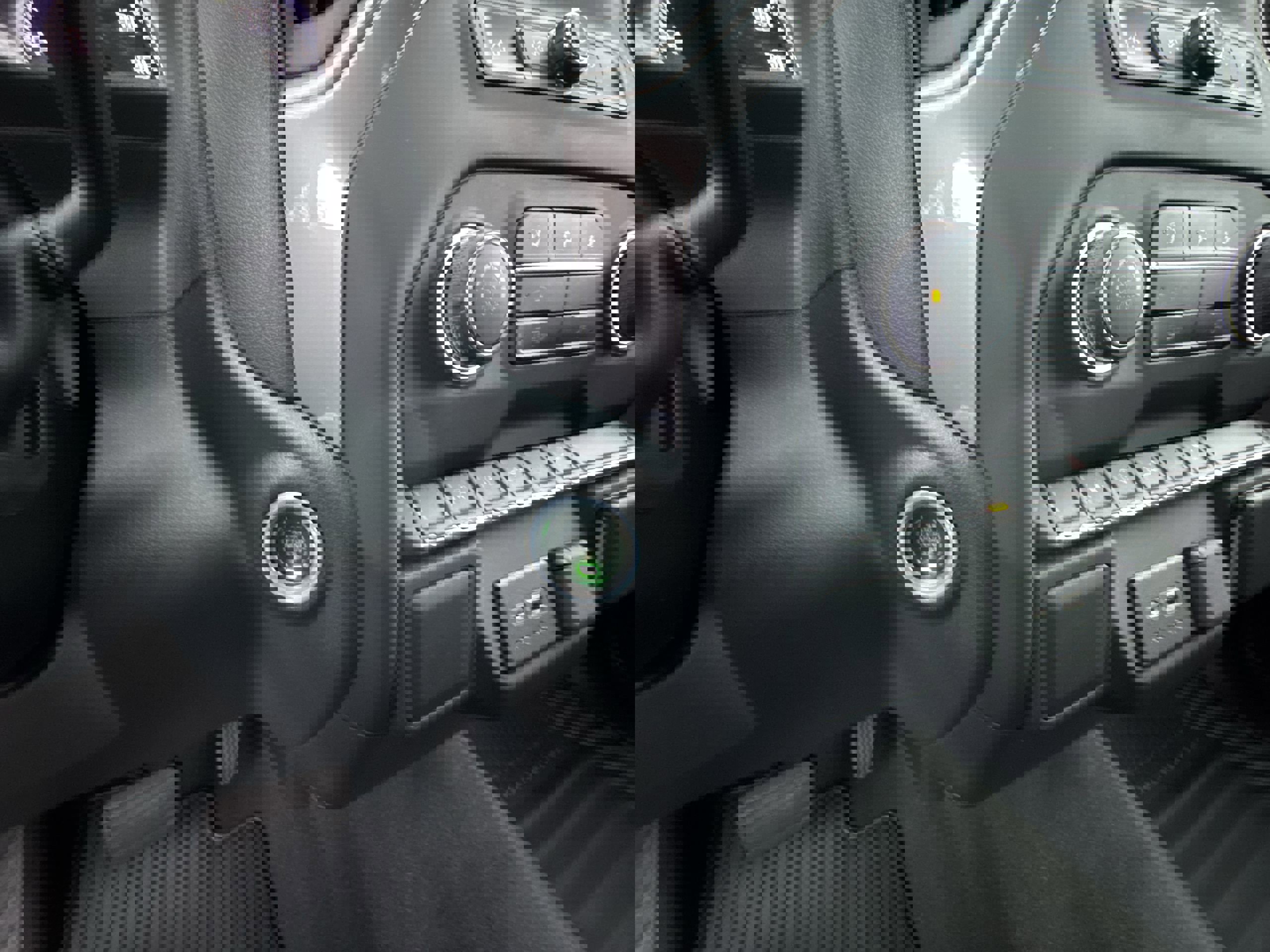 Used 2022 Chevrolet Silverado 1500 Custom image 17