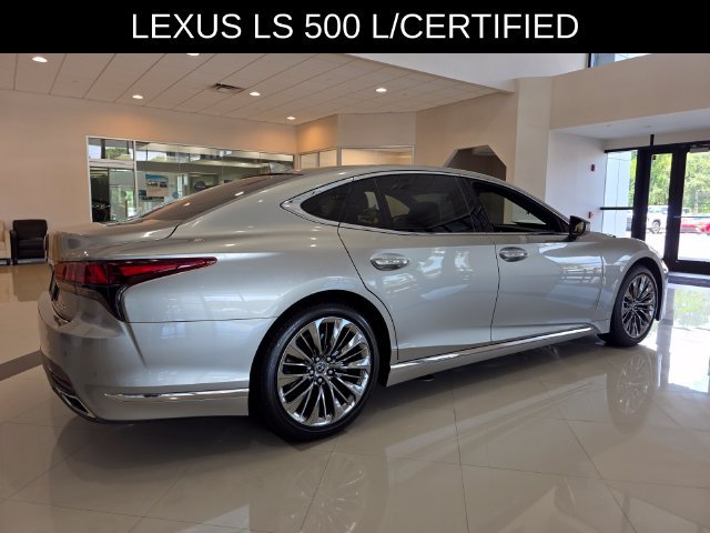 Used 2023 Lexus LS 500 w/ Accessory Package (Z1) RWD image 3