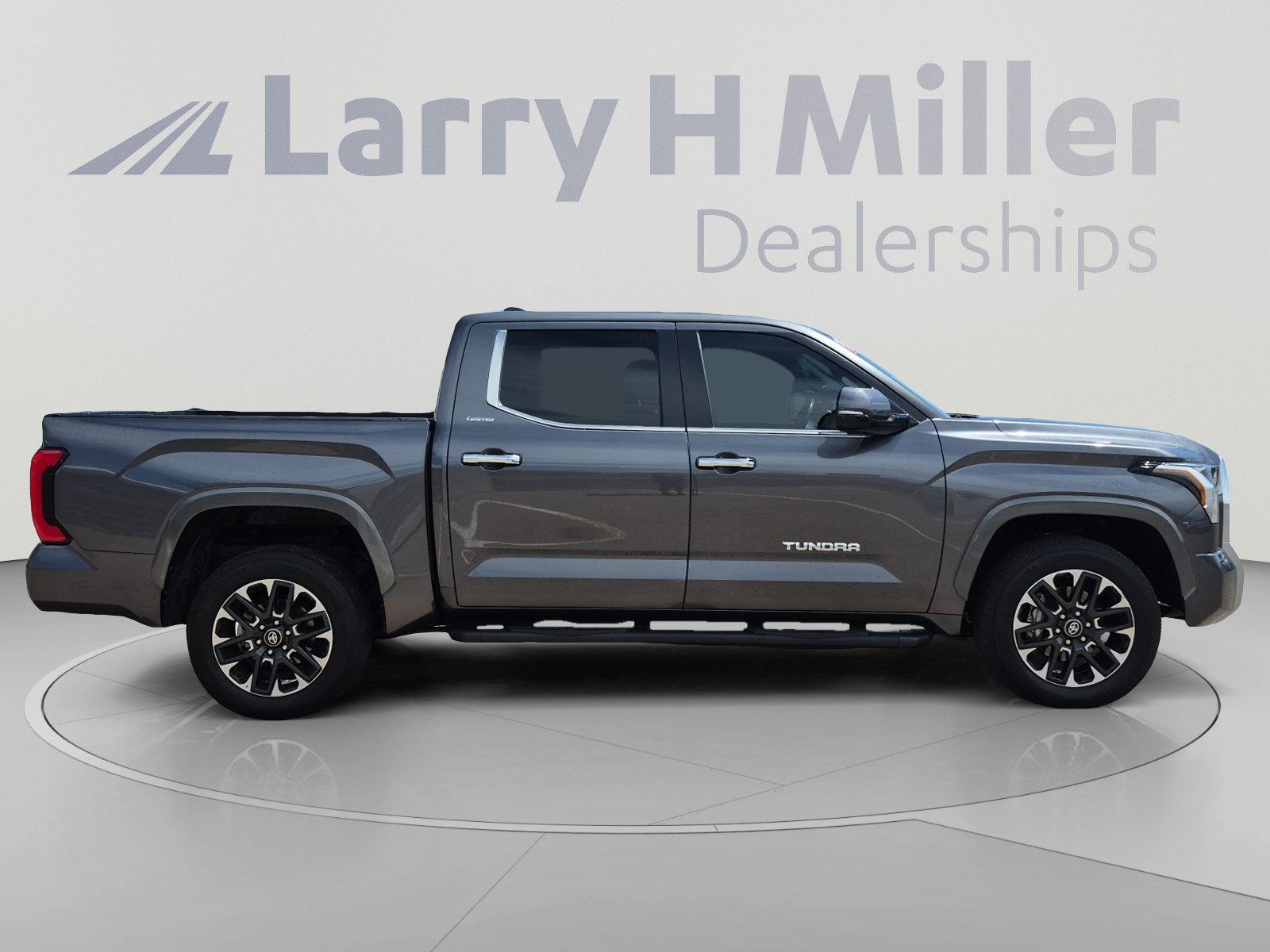 Certified 2025 Toyota Tundra Limited AWD/4WD image 6