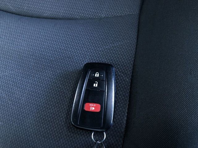Certified 2025 Toyota RAV4 XLE AWD/4WD image 32