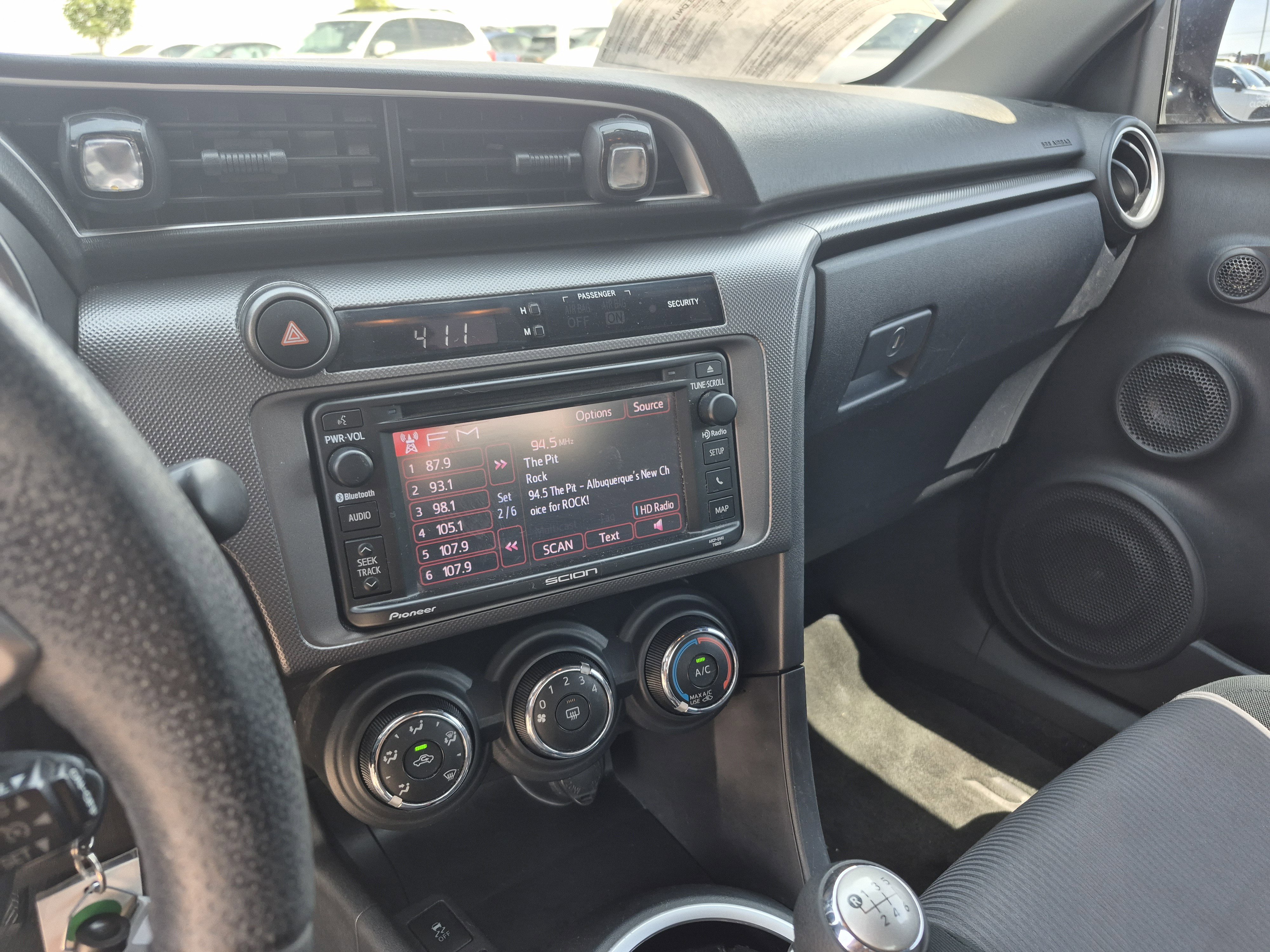 Used 2015 Scion tC FWD image 11