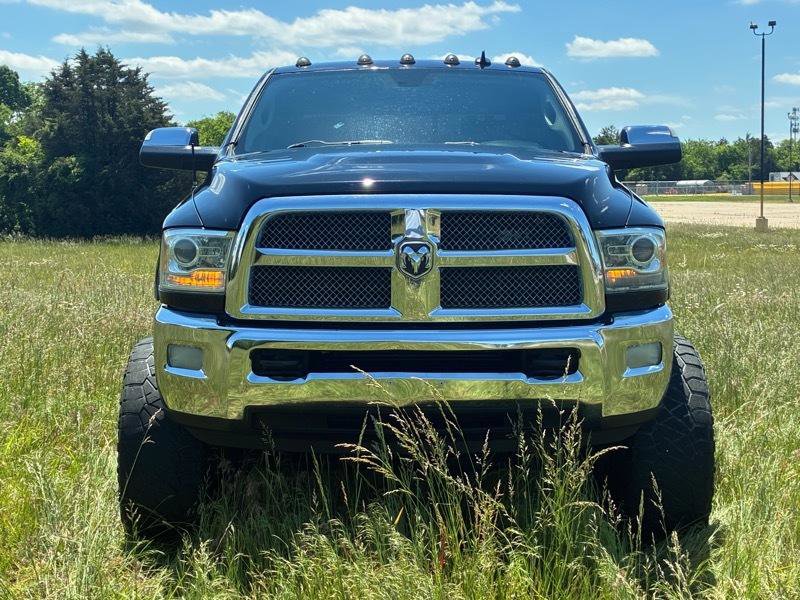 Used 2015 RAM 3500 Laramie w/ Convenience Group AWD/4WD image 2
