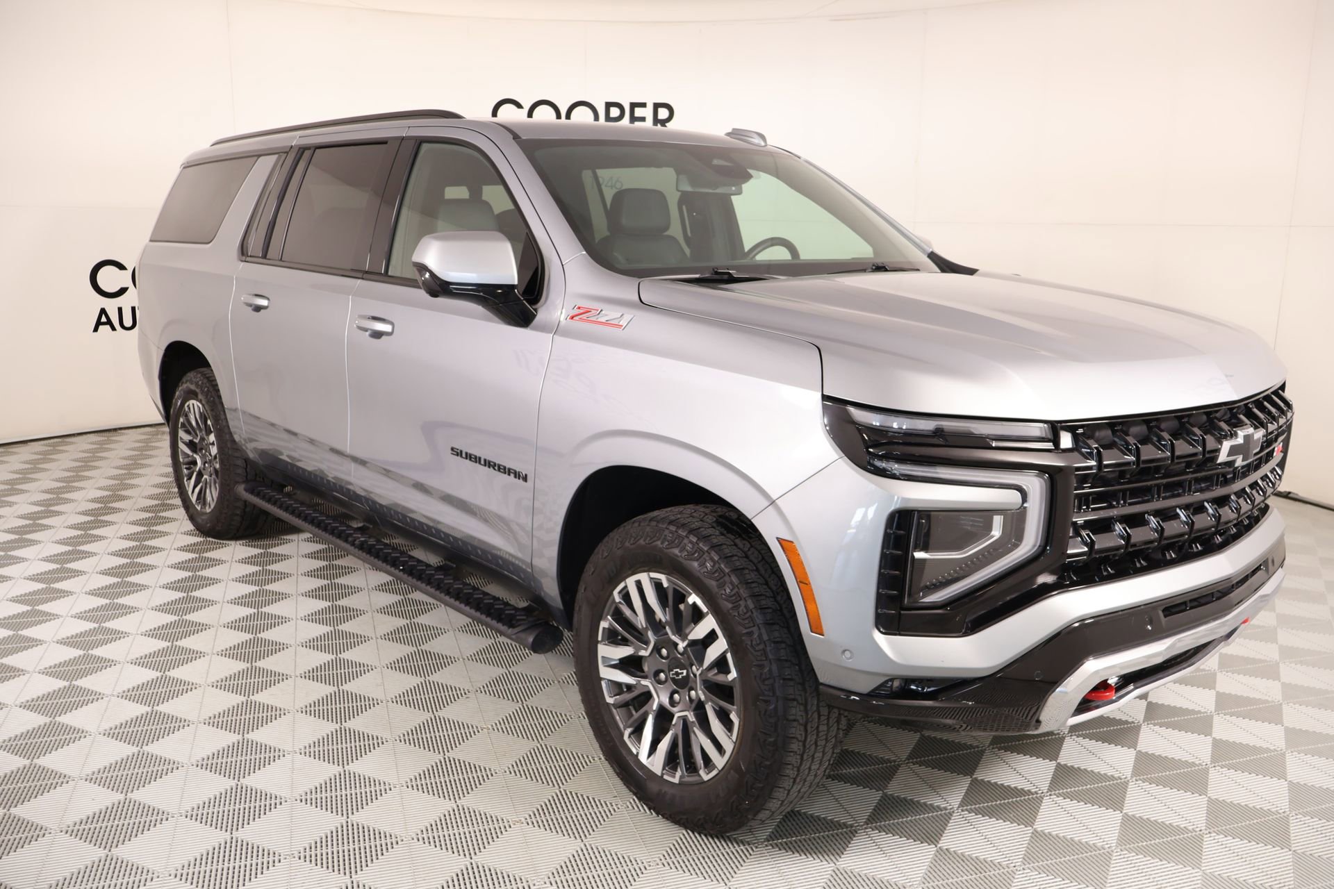 Used 2025 Chevrolet Suburban Z71 AWD/4WD video 1