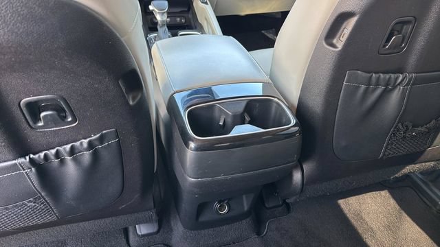 Used 2024 Kia Telluride S FWD image 21