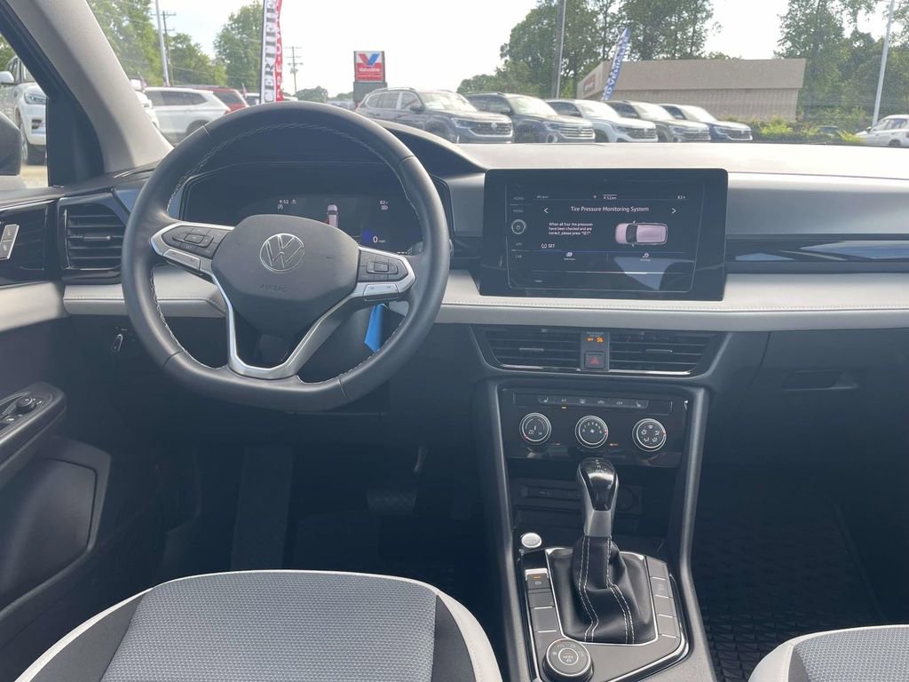 Used 2025 Volkswagen Taos S AWD/4WD image 11