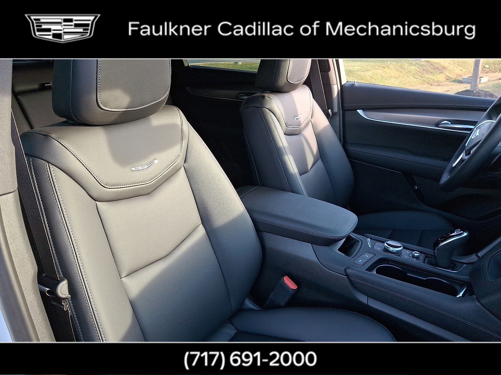 New 2026 Cadillac XT5 Luxury image 10