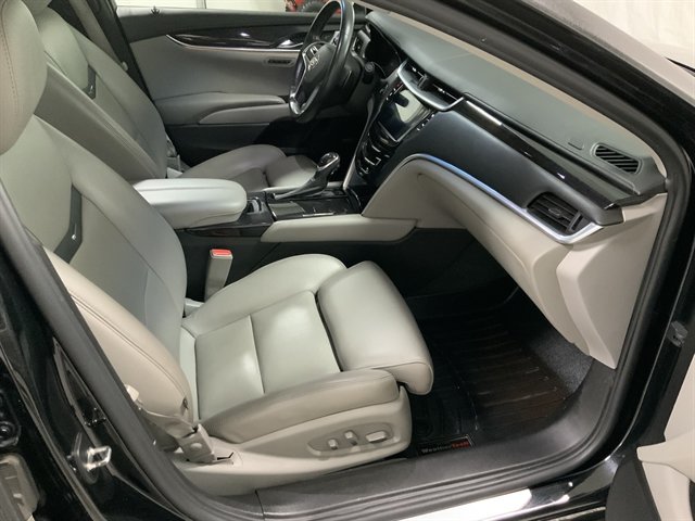 Used 2014 Cadillac XTS Luxury AWD/4WD image 22