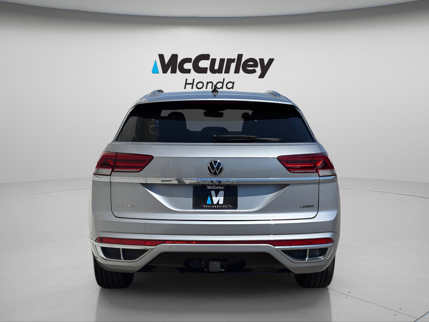 Used 2023 Volkswagen Atlas Cross Sport SEL Premium R-Line AWD/4WD image 4