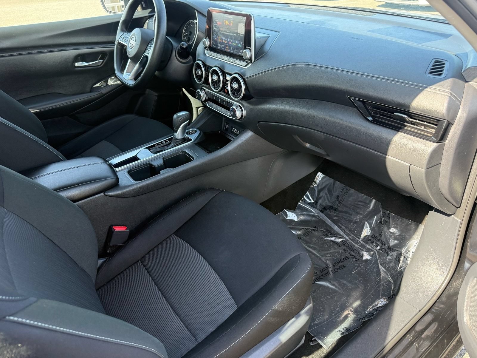 Used 2025 Nissan Sentra SV FWD image 30