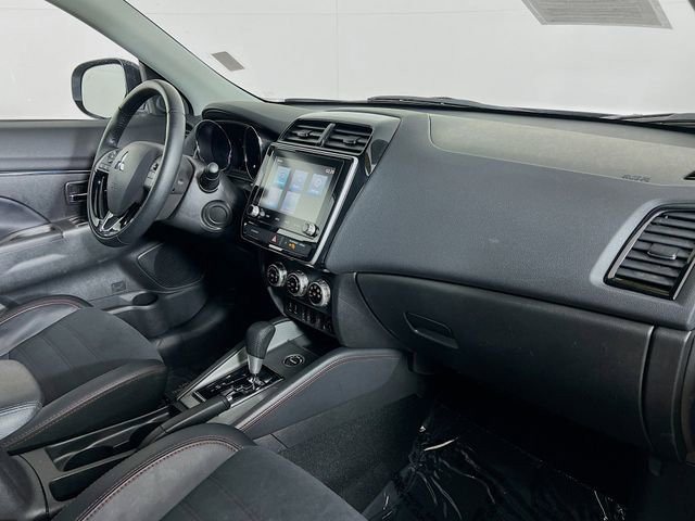 Used 2024 Mitsubishi Outlander Sport SE AWD/4WD image 39