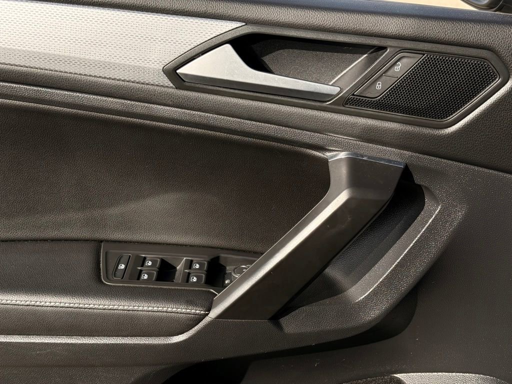 Used 2022 Volkswagen Tiguan S image 22