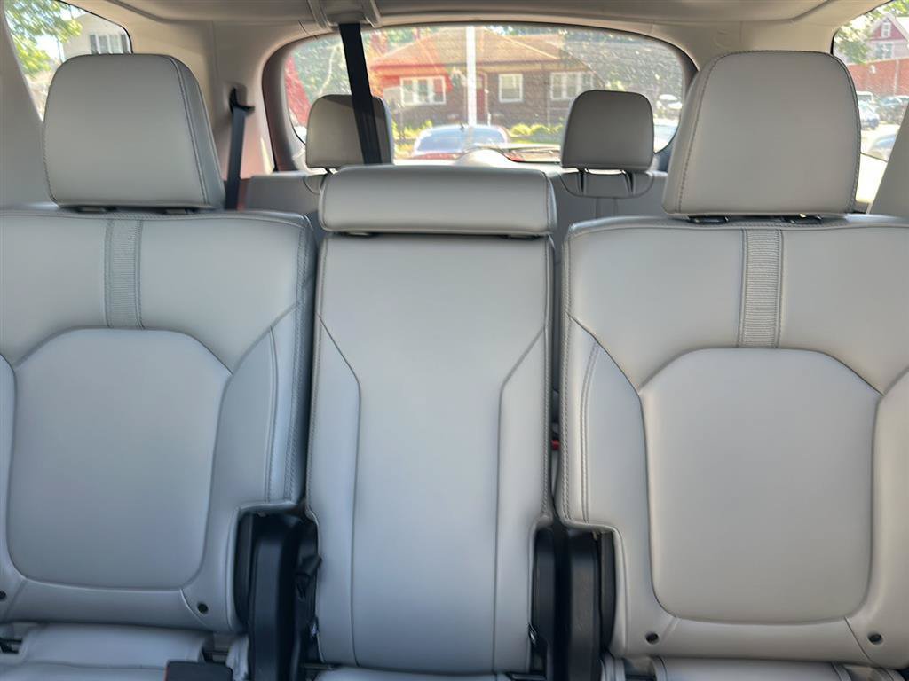 Used 2024 Honda Pilot Touring image 21