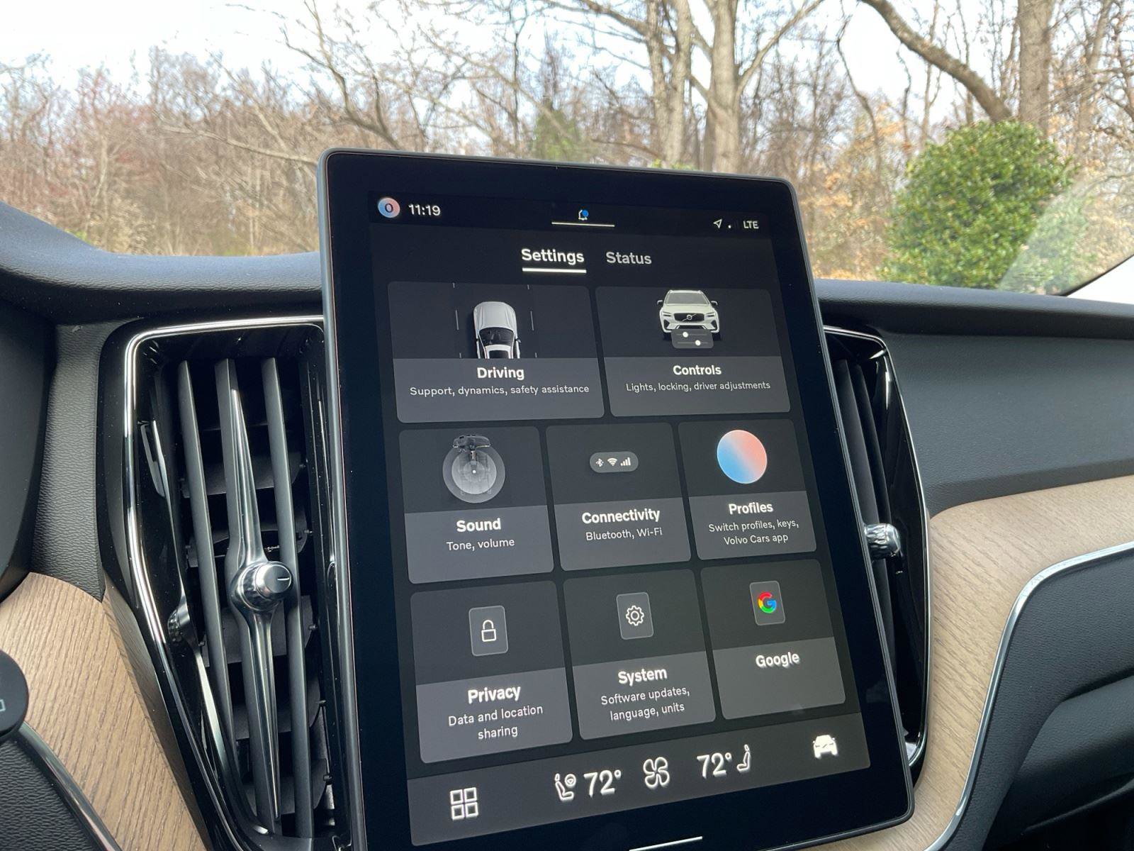 New 2026 Volvo XC60 B5 Plus w/ Climate Package image 22