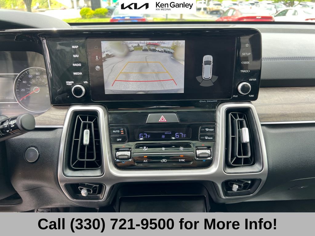 Certified 2022 Kia Sorento EX w/ Panoramic Sunroof Package FWD image 39