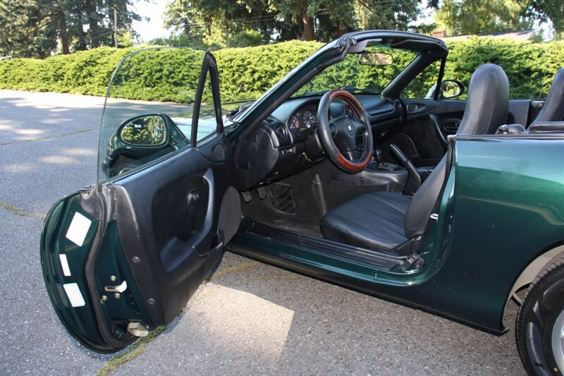 Used 1999 MAZDA MX-5 Miata RWD image 20