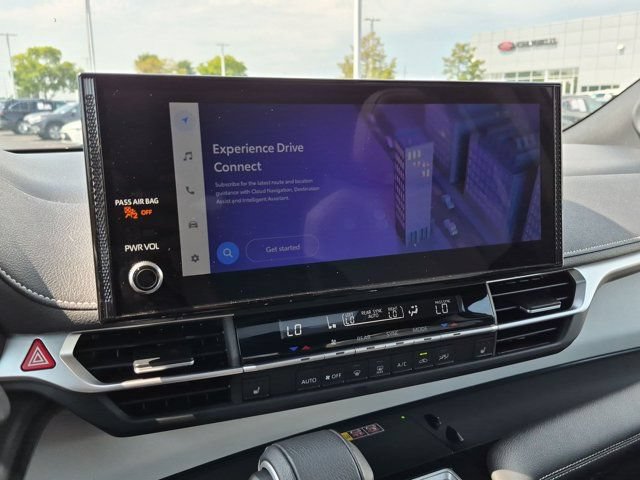 Certified 2025 Toyota Sienna XSE AWD/4WD image 12
