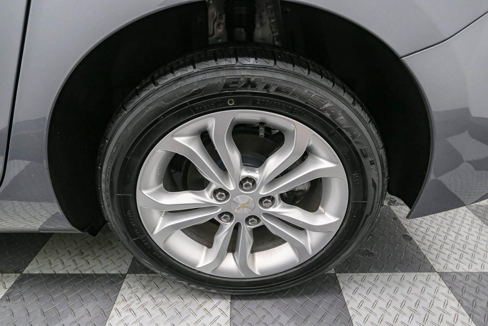 Used 2019 Chevrolet Cruze LT FWD image 15