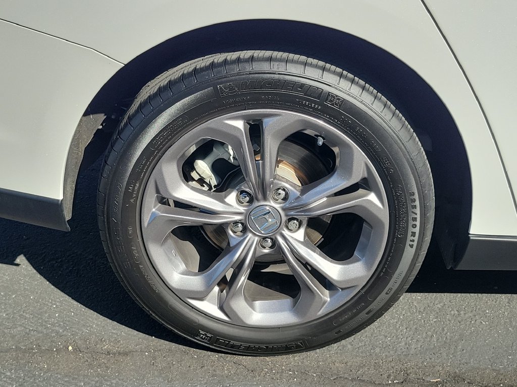 Certified 2024 Honda Accord EX image 7