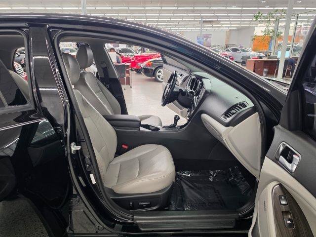 Used 2015 Kia Optima EX w/ EX Premium Package FWD image 10