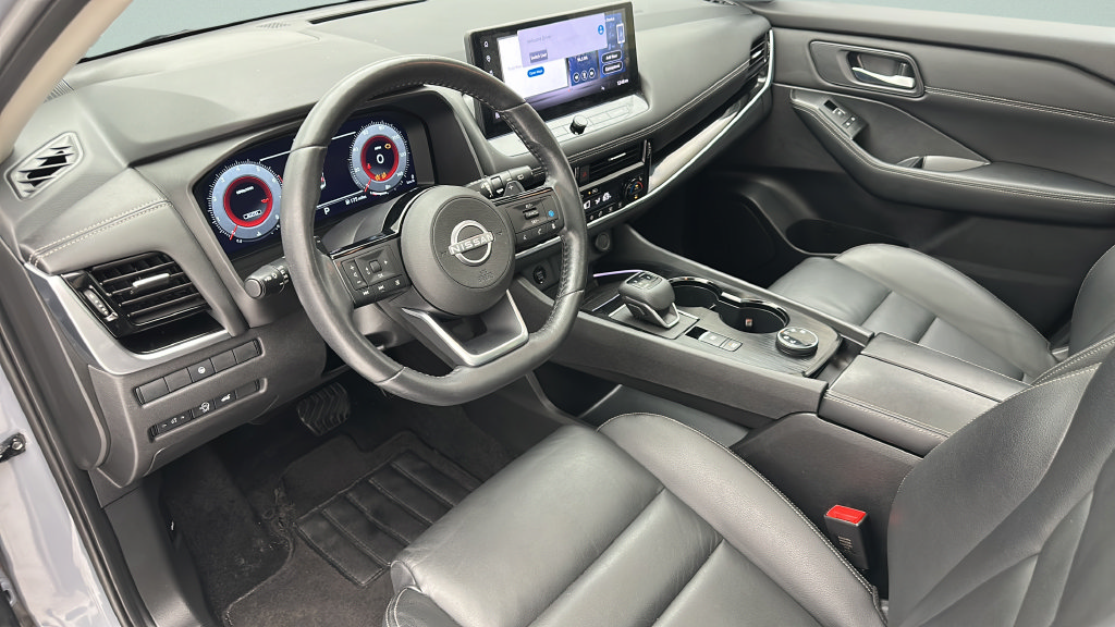 Used 2024 Nissan Rogue SL w/ SL Premium Package AWD/4WD image 11