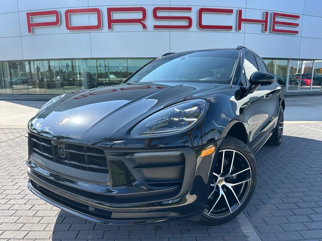 Certified 2024 Porsche Macan image 1