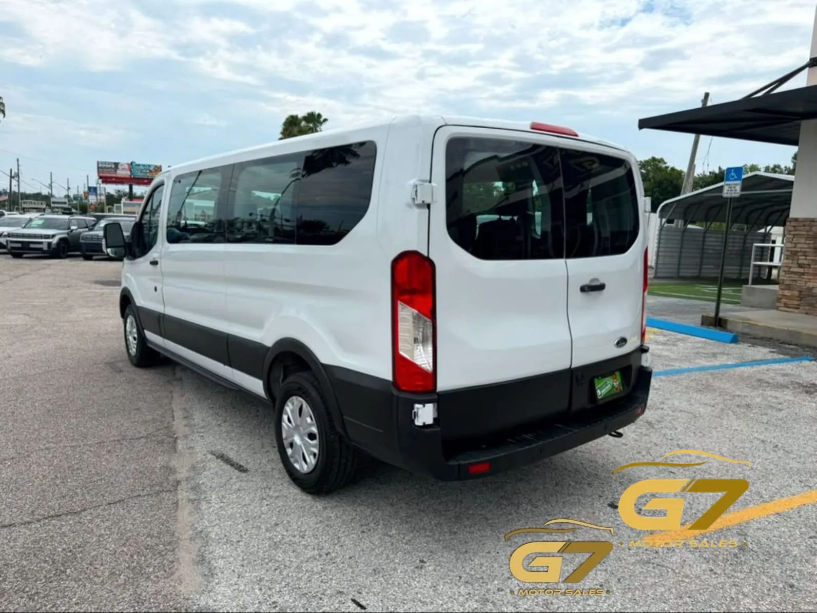 Used 2021 Ford Transit 350 XLT RWD image 11
