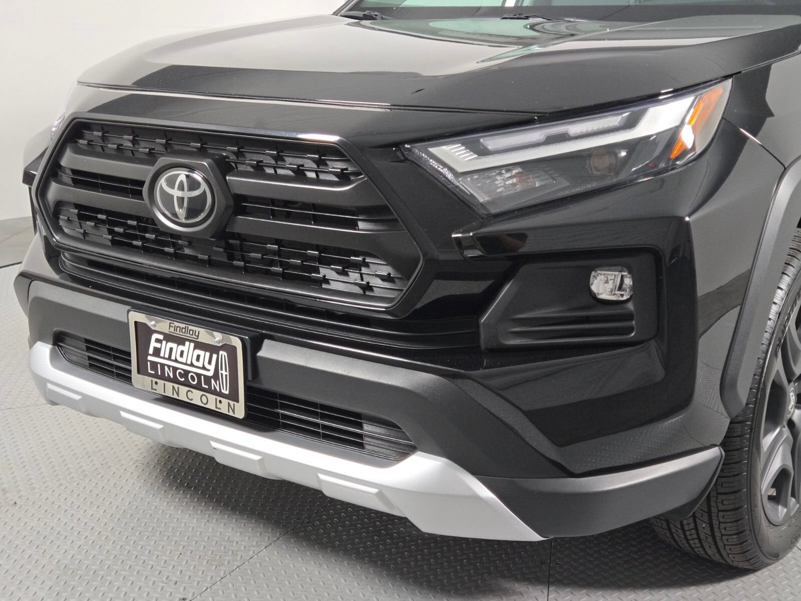 Used 2024 Toyota RAV4 Adventure AWD/4WD image 8
