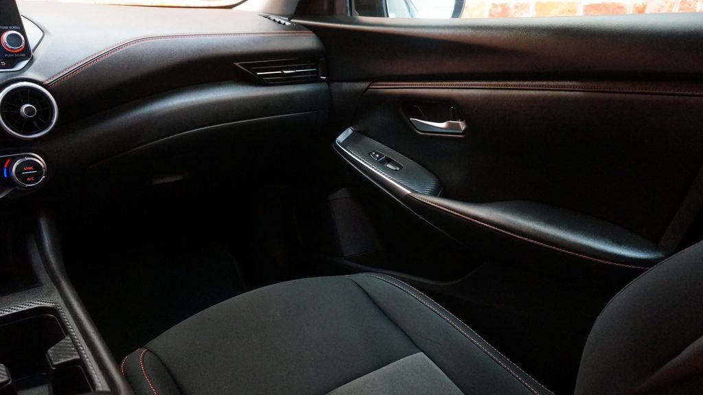 Used 2024 Nissan Sentra SR FWD image 35