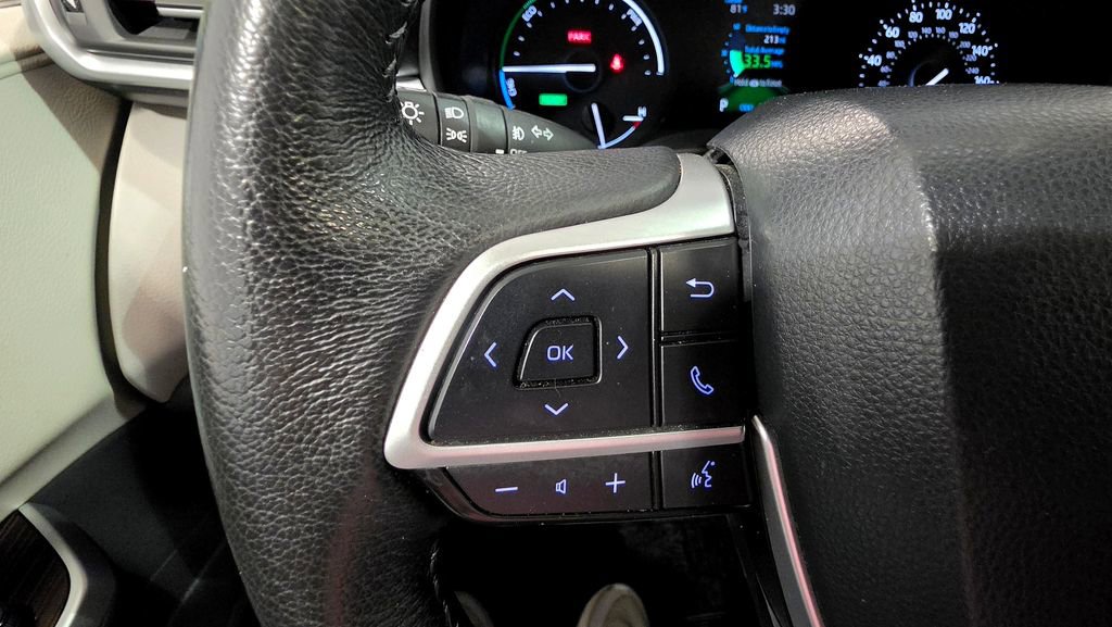 Used 2024 Toyota Sienna XLE image 22