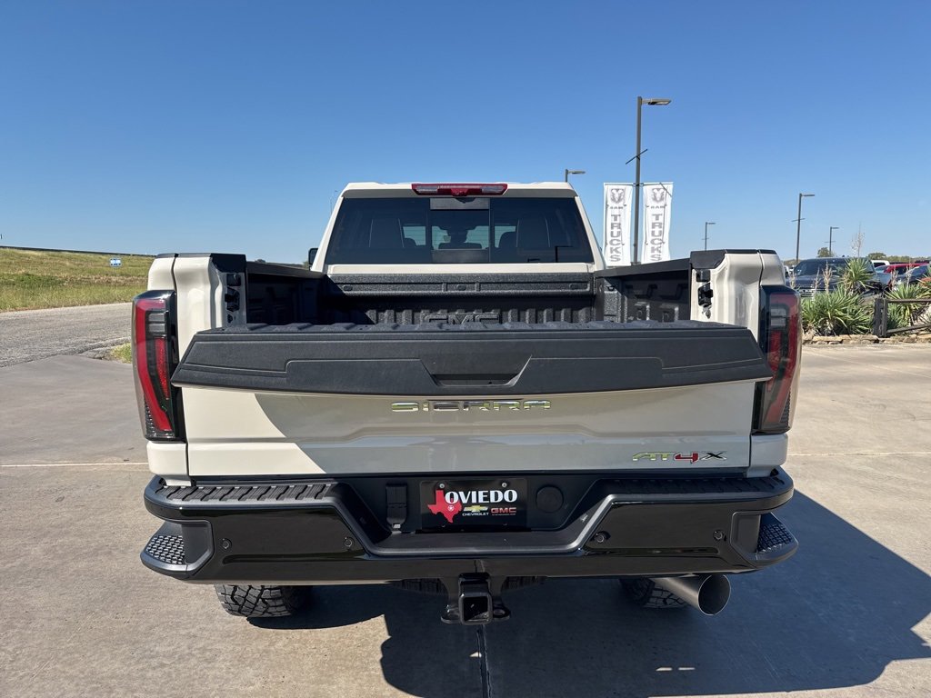 New 2026 GMC Sierra 2500 AT4X image 5