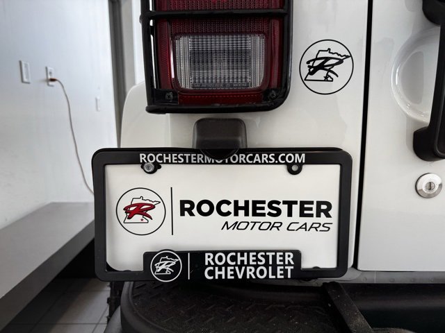 Used 2018 Jeep Wrangler Unlimited Sport image 35