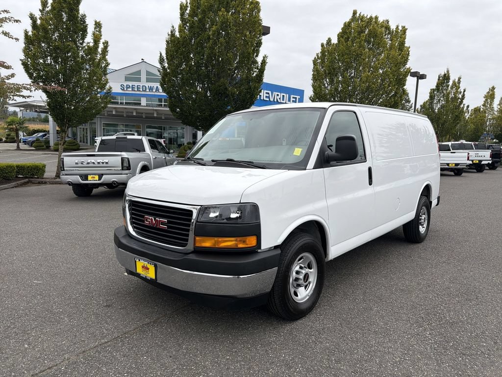Certified 2018 GMC Savana 2500 w/ Driver Convenience Package RWD image 1