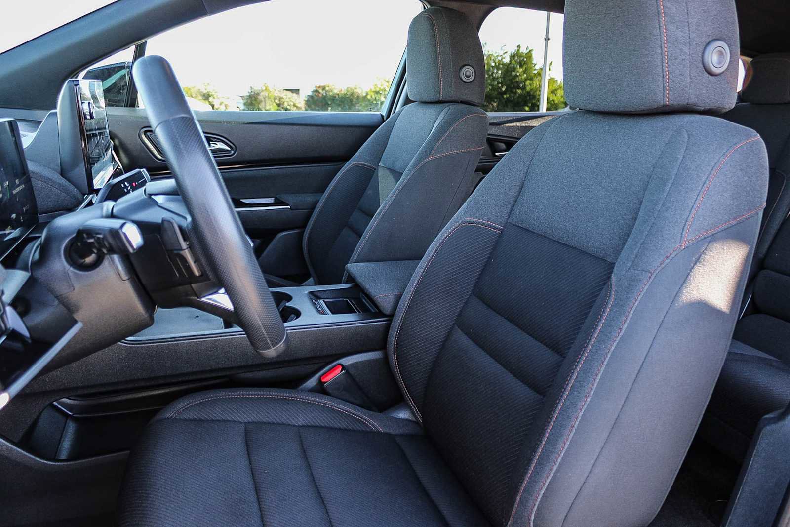 Certified 2024 Honda Prologue EX image 17