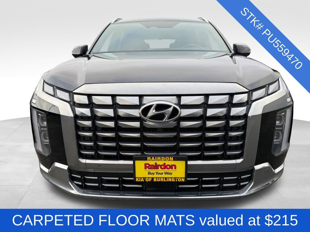 Used 2023 Hyundai Palisade Calligraphy image 2