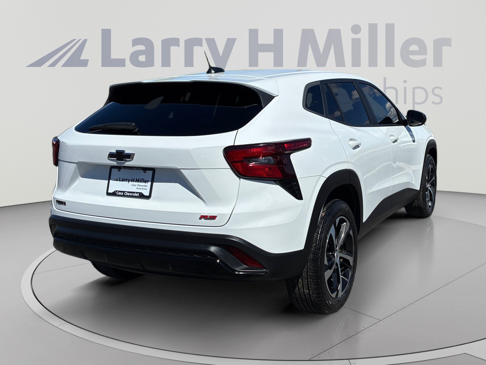 Used 2024 Chevrolet Trax RS FWD image 5