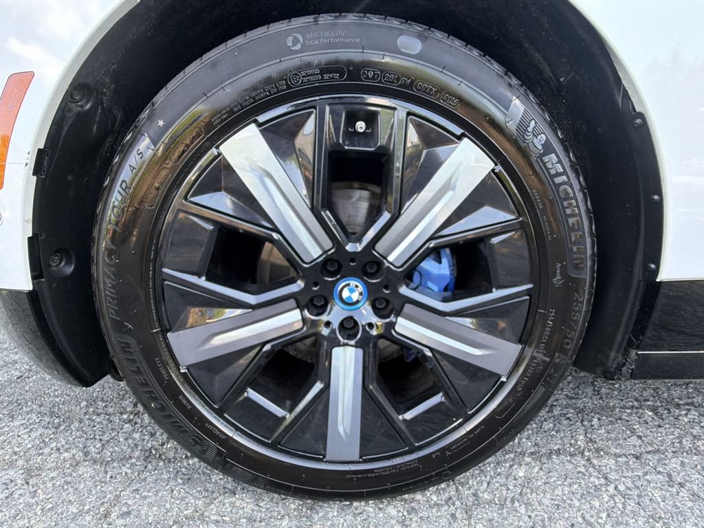 Used 2023 BMW iX M60 w/ Executive Package AWD/4WD image 16