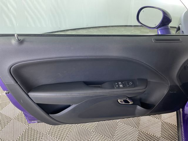 Used 2016 Dodge Challenger SRT Hellcat image 9