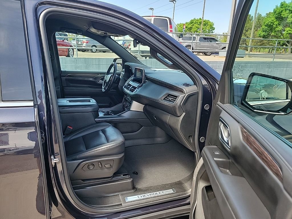 Used 2024 Chevrolet Tahoe LT AWD/4WD image 17