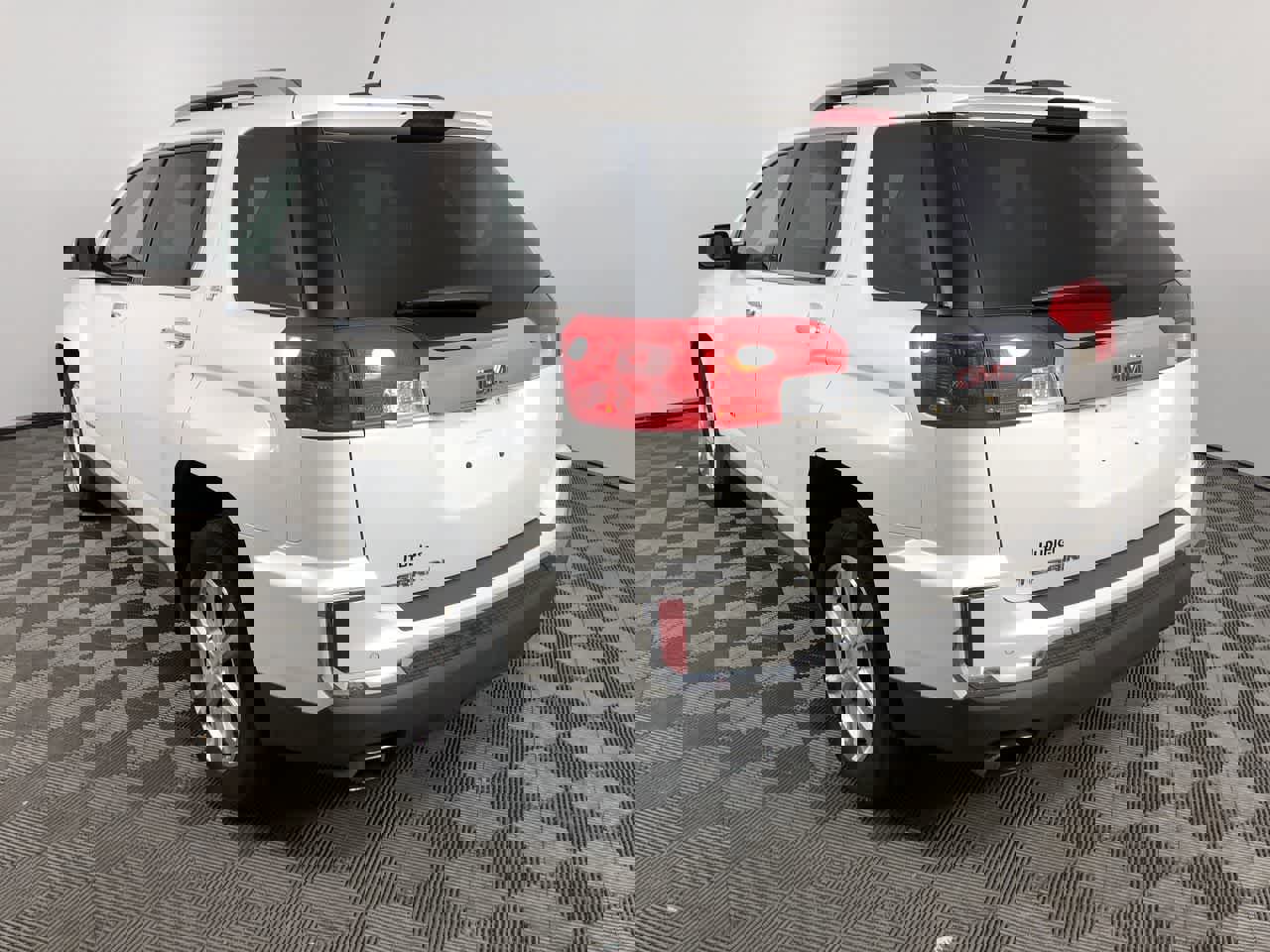 Used 2017 GMC Terrain SLT w/ Open Road Package image 6