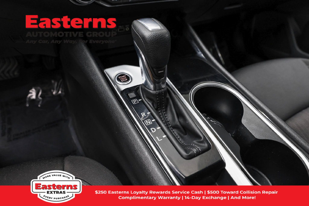 Used 2024 Nissan Altima 2.5 SV FWD image 14