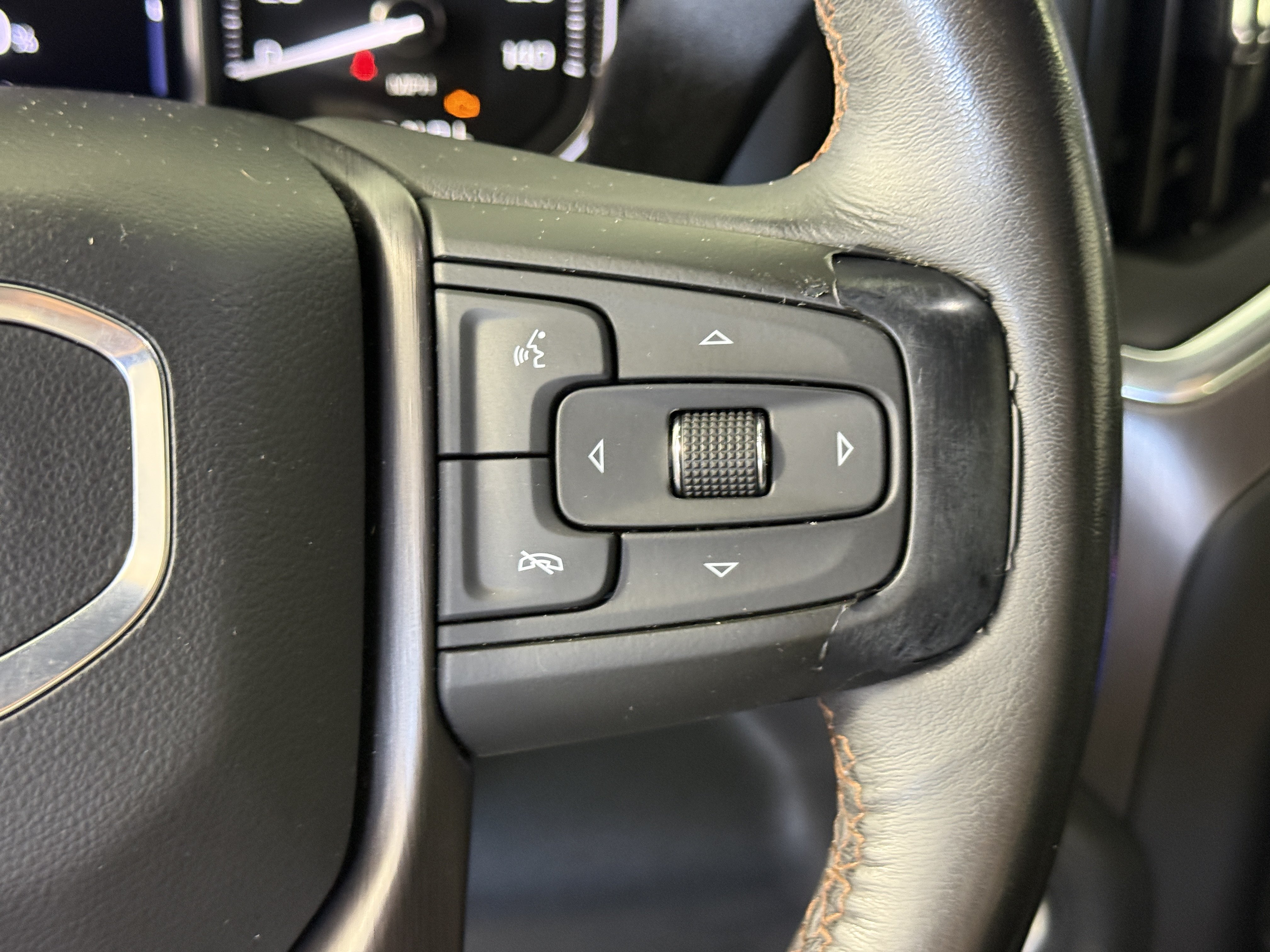 Used 2020 GMC Sierra 1500 AT4 w/ AT4 Premium Package AWD/4WD image 26