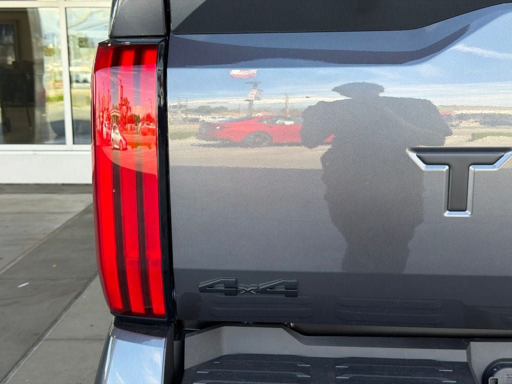 New 2026 Toyota Tundra Limited AWD/4WD image 10