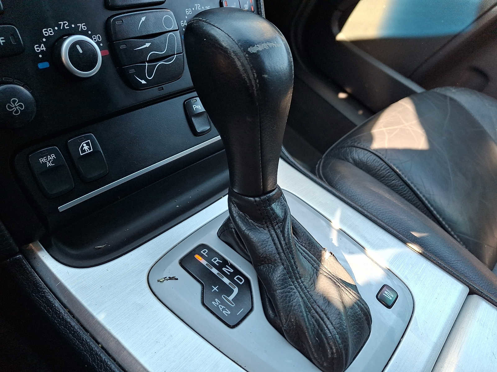 Used 2013 Volvo XC90 3.2 AWD/4WD image 14