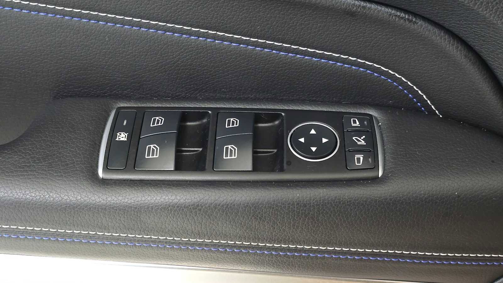 Used 2017 Mercedes-Benz E 400 4MATIC Coupe image 24