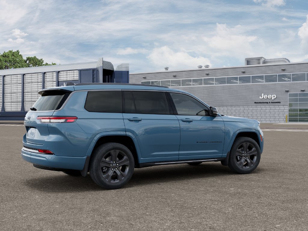 New 2027 Jeep Grand Cherokee L Limited AWD/4WD image 4