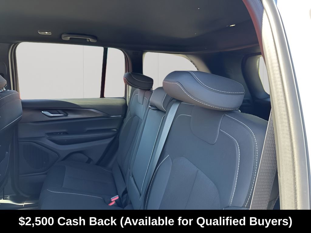 New 2026 Jeep Grand Cherokee Laredo RWD image 21