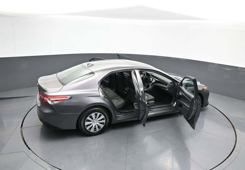 Certified 2019 Toyota Camry LE image 45